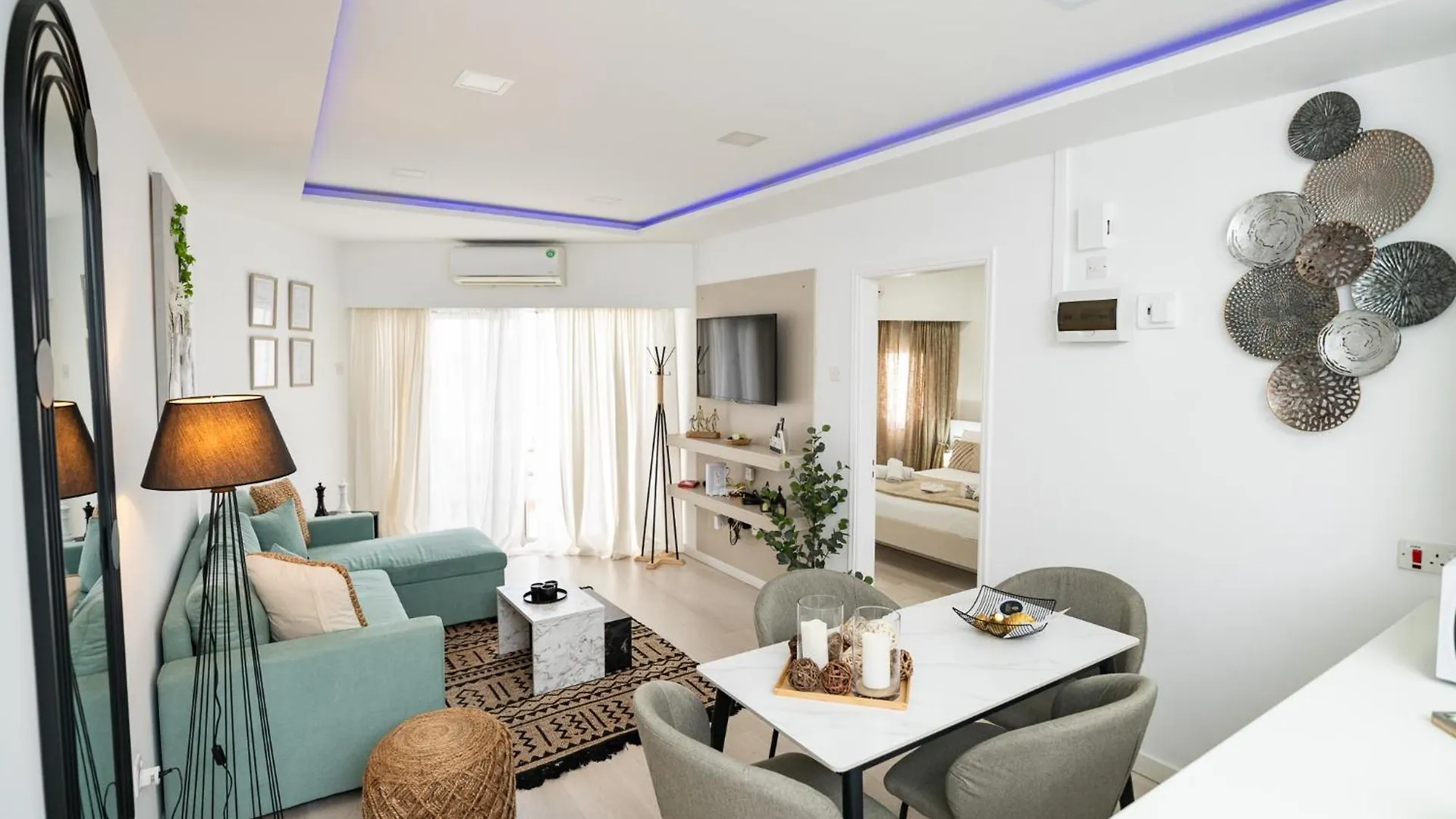 Lazuli Beach & Pool Apartment 501 Larnaca