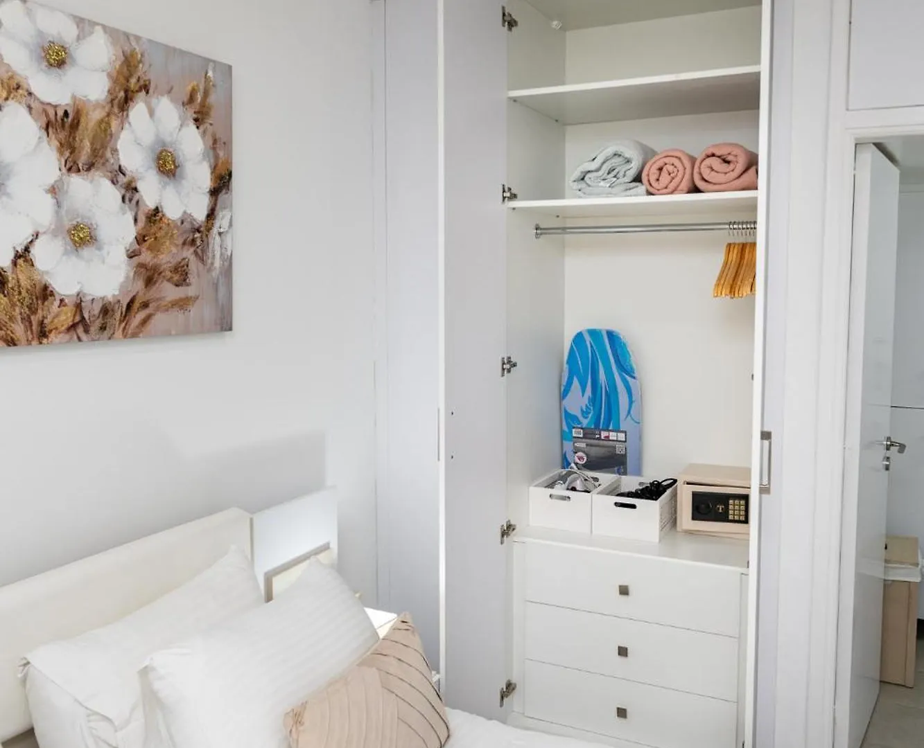 Lazuli Beach & Pool Apartment 501 Larnaca Cyprus